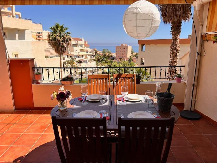 Benalmadena Costa Malaga Apartamento Muy Acogedor Con Vistas Al Mar Terraza Gigante Para Verano E Invierno Parking المظهر الخارجي الصورة