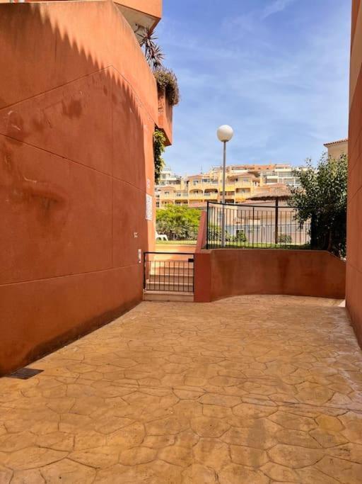 Benalmadena Costa Malaga Apartamento Muy Acogedor Con Vistas Al Mar Terraza Gigante Para Verano E Invierno Parking المظهر الخارجي الصورة