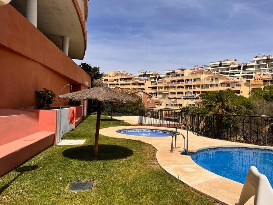 Benalmadena Costa Malaga Apartamento Muy Acogedor Con Vistas Al Mar Terraza Gigante Para Verano E Invierno Parking المظهر الخارجي الصورة