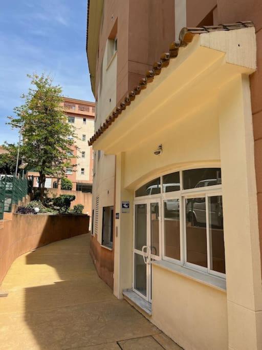 Benalmadena Costa Malaga Apartamento Muy Acogedor Con Vistas Al Mar Terraza Gigante Para Verano E Invierno Parking المظهر الخارجي الصورة